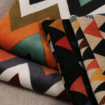 Tissu en velours côtelé à motifs géométriques